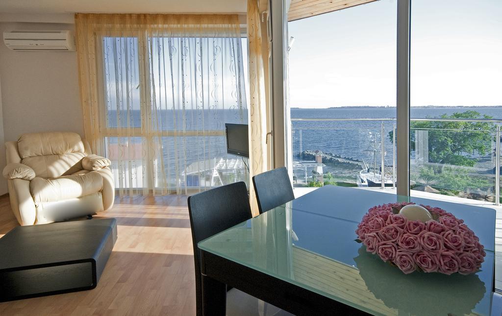 Nushev Hotel Sveti Vlas Εξωτερικό φωτογραφία
